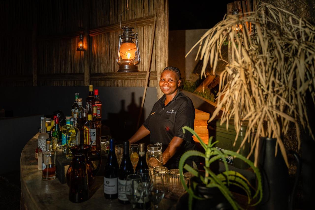 Sungulwane Private Game Lodge Hluhluwe Esterno foto